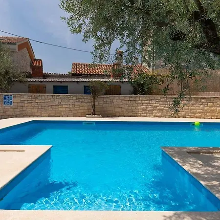 Karolina Casa de Férias Dračevac